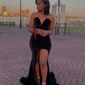 Black Velvet Prom Dress